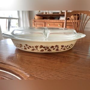 Vintage Pyrex, golden acorn, divided 1.5 casserole dish with lid.